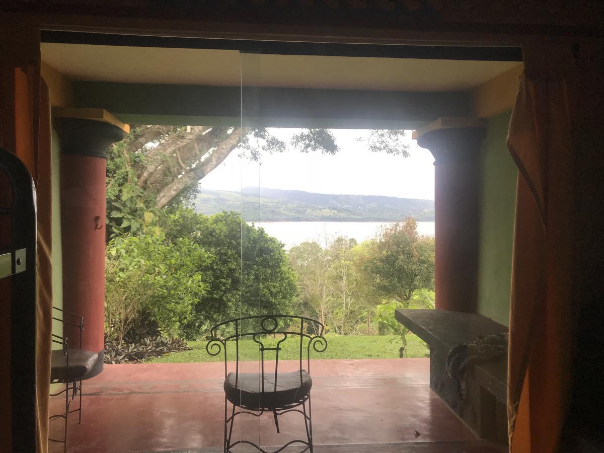 Lake Arenal Hotel And Brewery Тронадора Экстерьер фото